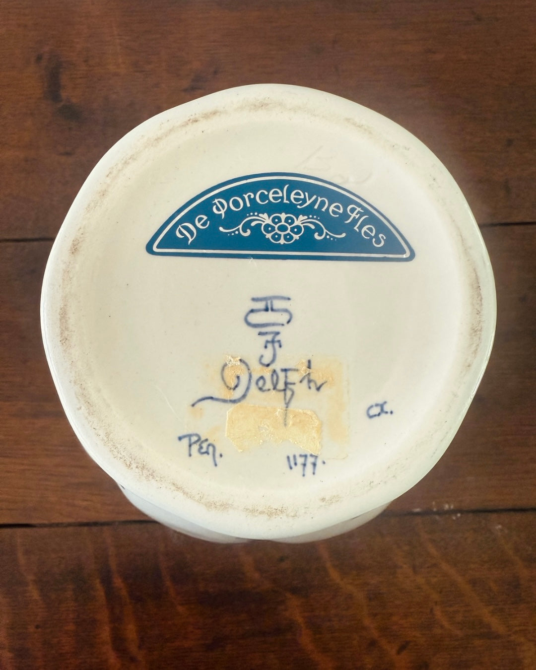 Delfts Blauwe dekselvaas van De Porceleyne Fles (met chipje)