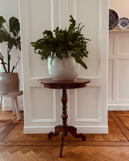 Vintage ronde bijzettafel op gedraaide poot