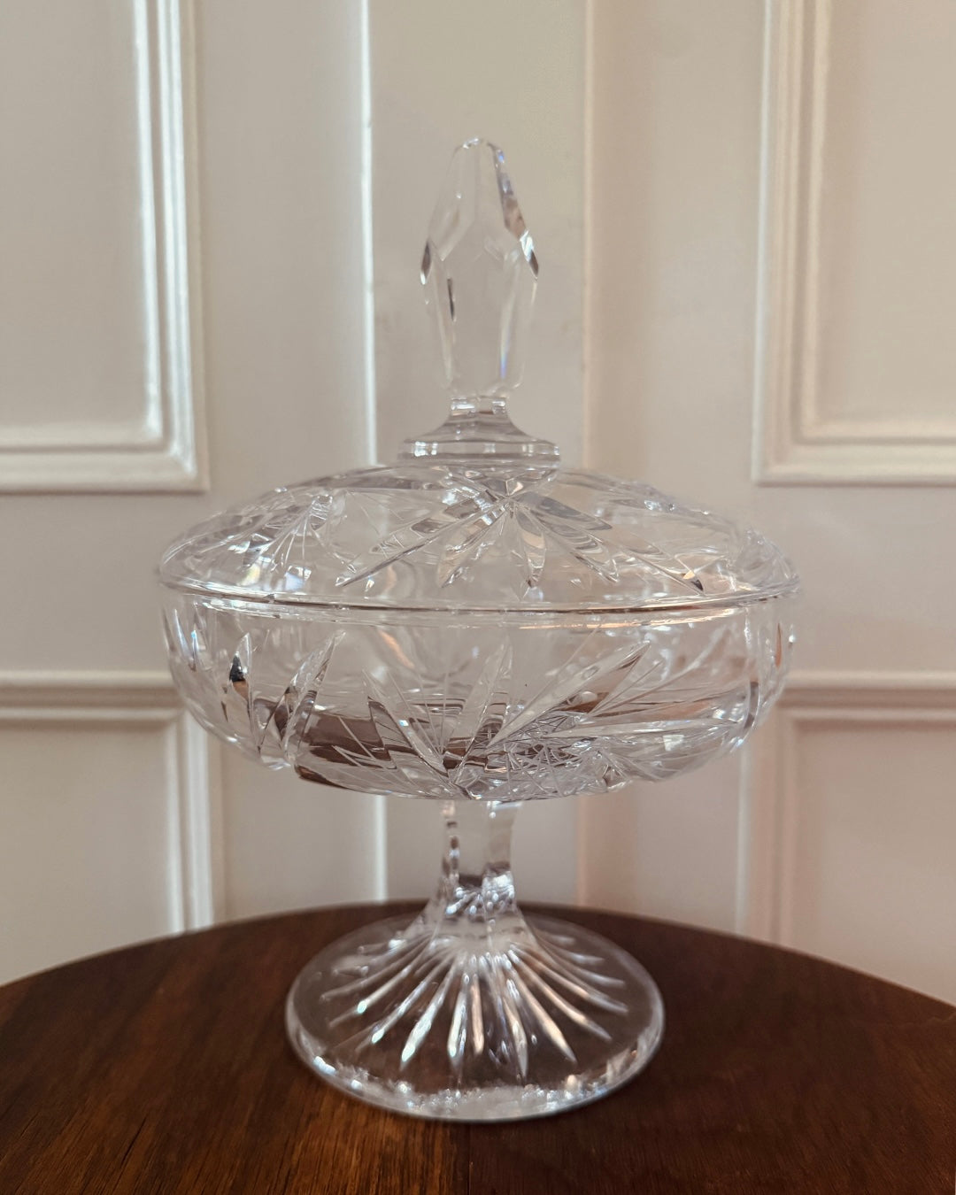 Vintage kristallen schaal op voet met deksel – 25 cm