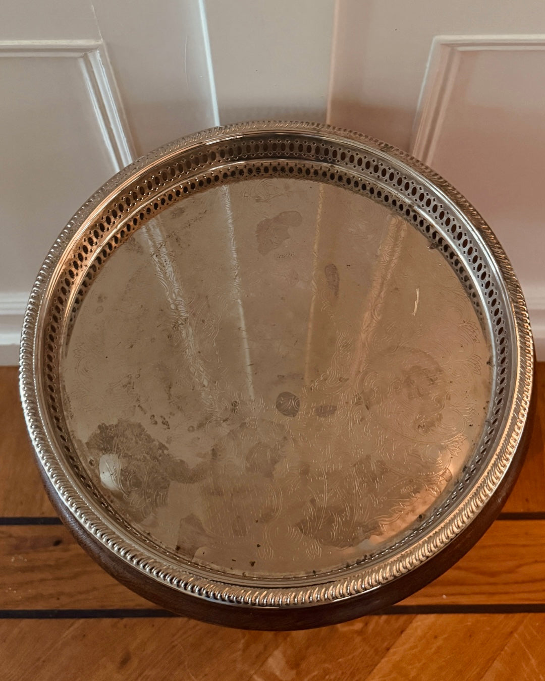 Vintage verzilverd dienblad – Ø 32 cm