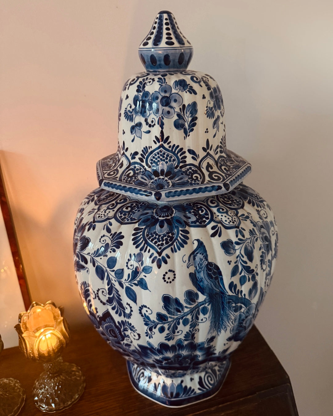 Grote Delfts blauwe dekselvaas – handbeschilderd, Holland