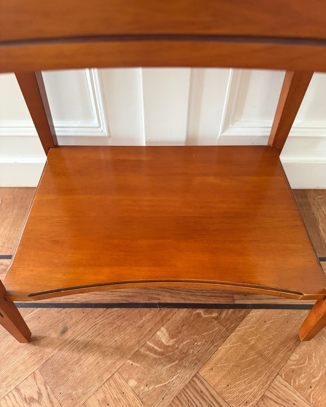 Klassiek houten bijzettafeltje met lade | 52 x 38 x 61 cm