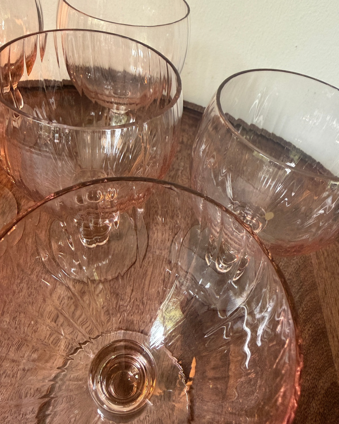 Set van 6 roze kristallen wijnglazen
