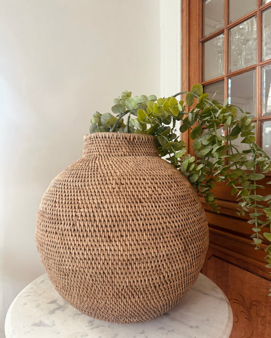 Grote rotan vaas met organische vorm - Nieuw product!