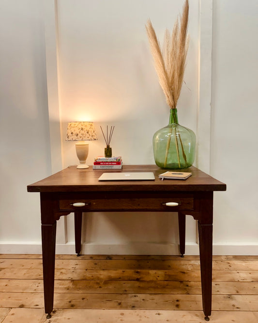 Elegant Antiek Houten Bureau